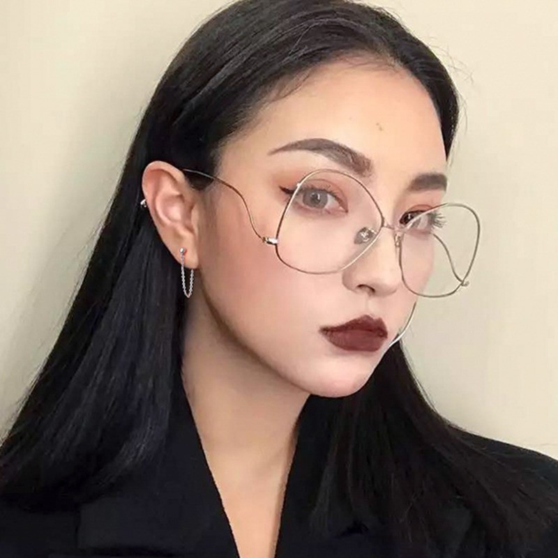 Khuyên tai dây xích Retro cá tính