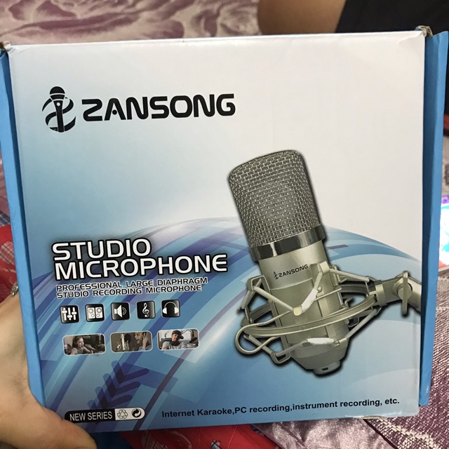 Bộ mic hát live tream bm900
