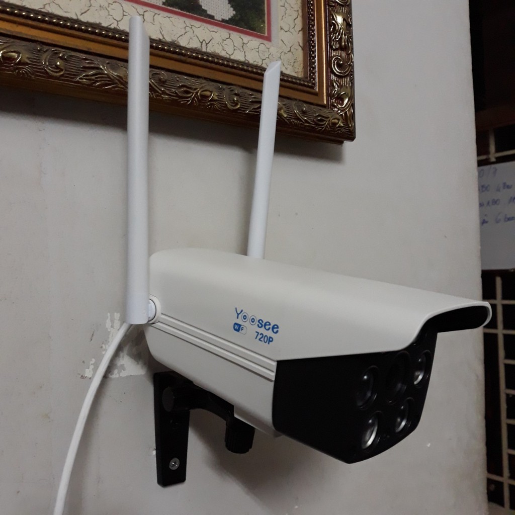 Camera Yoosee ngoài trời 6 led, có led chiếu sáng, quay có màu ban đêm | BigBuy360 - bigbuy360.vn