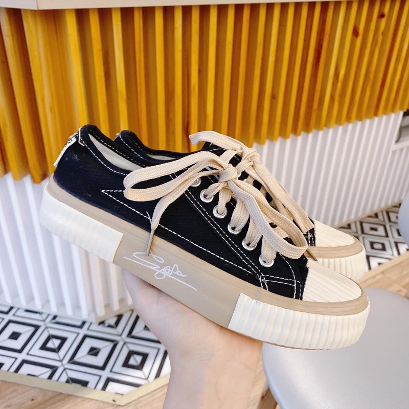 [Mã FAGREEN245 giảm 10% tối đa 30K đơn 99K] (Video thật) Giày thể thao nữ dáng cơ bản 2 màu siêu trend chữ ký Jinaj | BigBuy360 - bigbuy360.vn