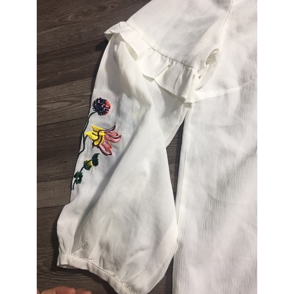 Áo tiểu thư thêu hoa thời trang Quảng châu sale siêu rẻ