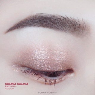 Phấn mắt Holika Foil Shock Shadow