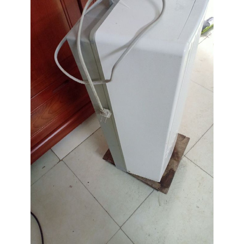 Máy lanh cửa sổ Nhật Haier 8000btu 100v rất đẹp