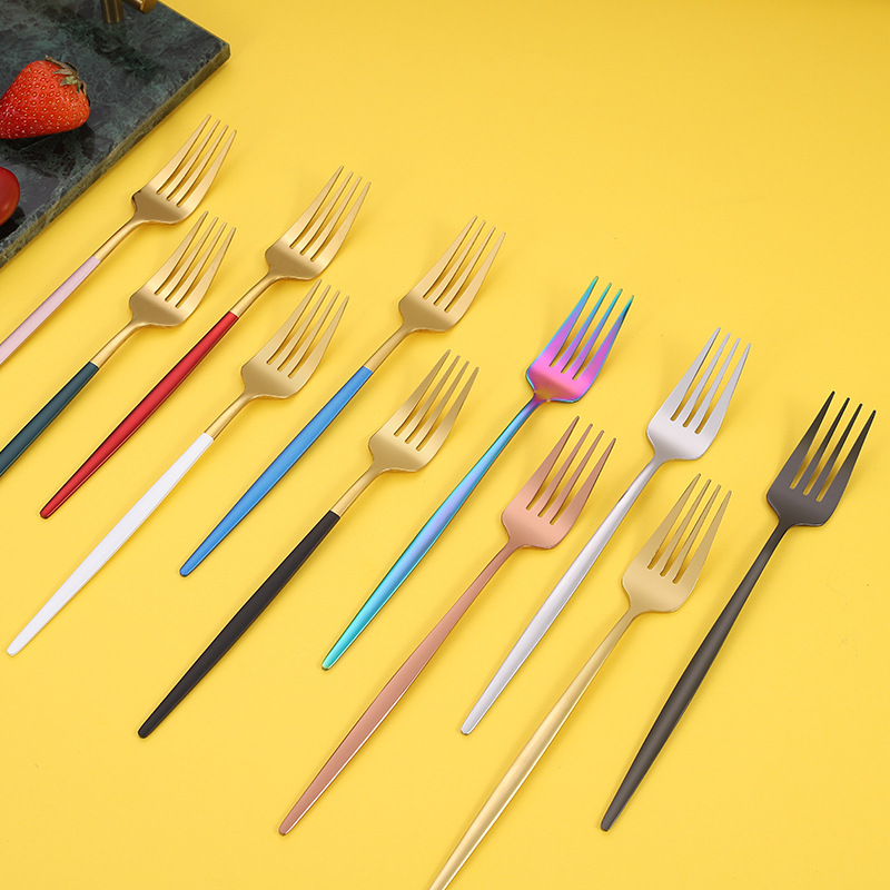 Bộ Muỗng Nĩa Bằng Thép Không Gỉ Tay Cầm Dài Phong Cách Hàn Quốc