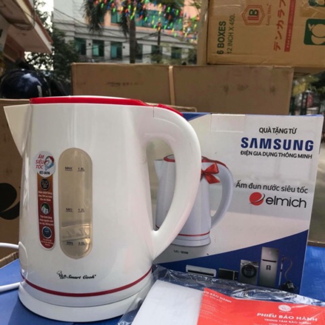 ấm siêu tốc