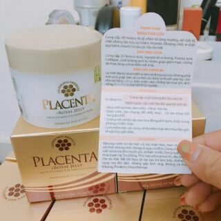 Váy pass của Ngọc Anh