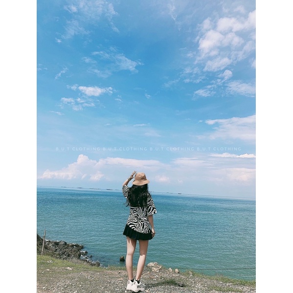 Áo sơ mi họa tiết ngắn tay VẰN NGỰA trơn mềm dành cho nam nữ | BUTCLOTHING