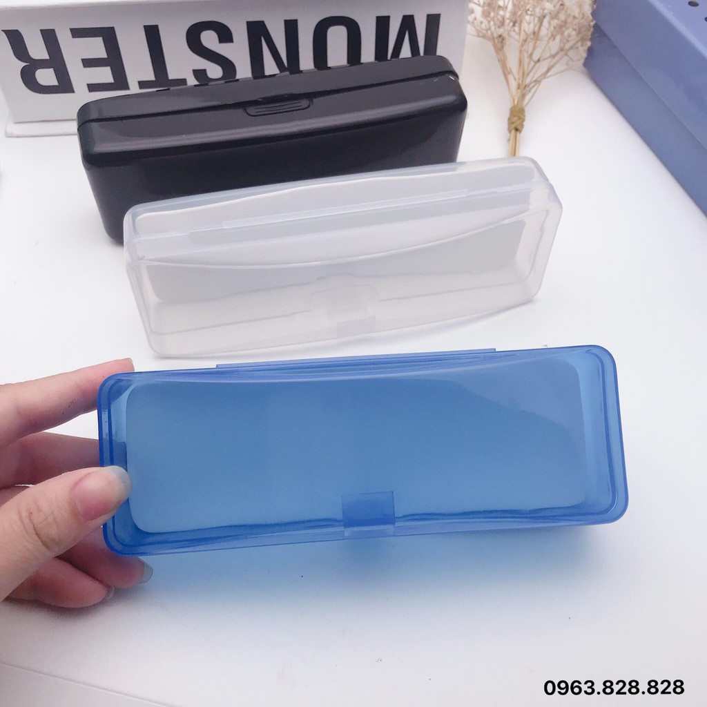 Hộp nhựa đựng kính cận | BigBuy360 - bigbuy360.vn