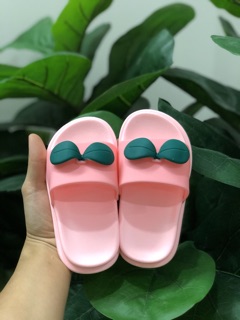 Dép lá mầm cho bé yêu