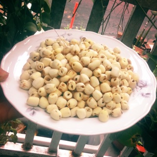 100g hạt sen khô