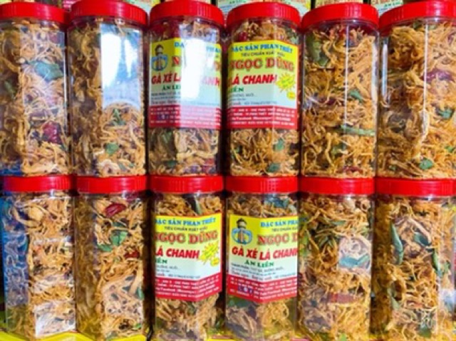 Gà Xé Lá Chanh ( ăn liền ) là món ăn yêu thích của Shop Đặc Sản Biển Phan Thiết NGỌC DŨNG; Hộp 200 gram. HSD 12 tháng