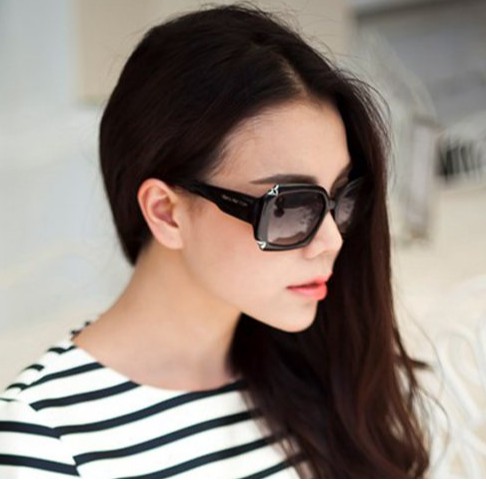 Kính Mắt Nam Nữ Thời Trang Sành Điệu mã 07 ( Tặng kèm hộp đựng kính )