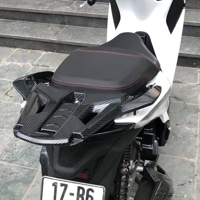 Ốp tay xách cảng sau Nhựa Vân Cacbon Lắp Xe máy SH 2017- 2019 - ốp cảng sau loại xịn gắn Sh [ LOẠI ĐẸP ]