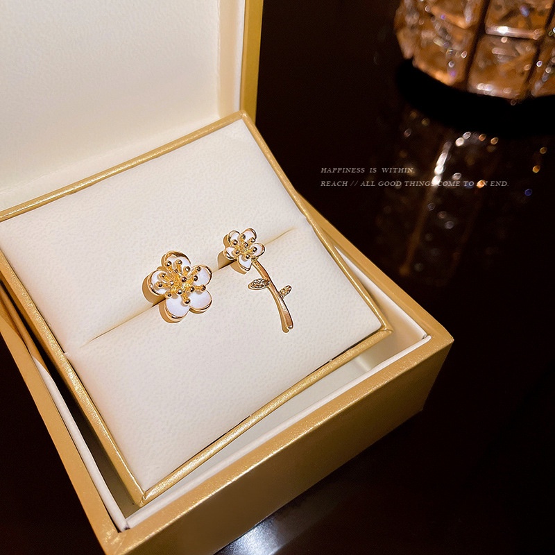 Khuyên Tai Hình Hoa Trà Phong Cách Retro Kiểu Mới 2022