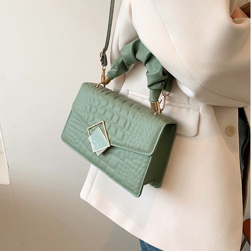 Túi xách messenger IELGY đeo 1 vai cầm tay họa tiết cá sấu đơn giản giản dị cho nữ