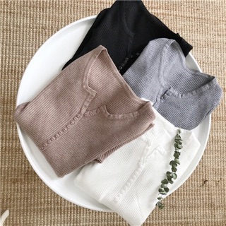 Áo len nữ cổ V