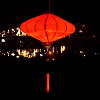 đèn lồng đĩa bay hội an vải lụa tơ tằm chuyên trang trí nhà cửa chùa miếu treo tết (30,40,45cm)