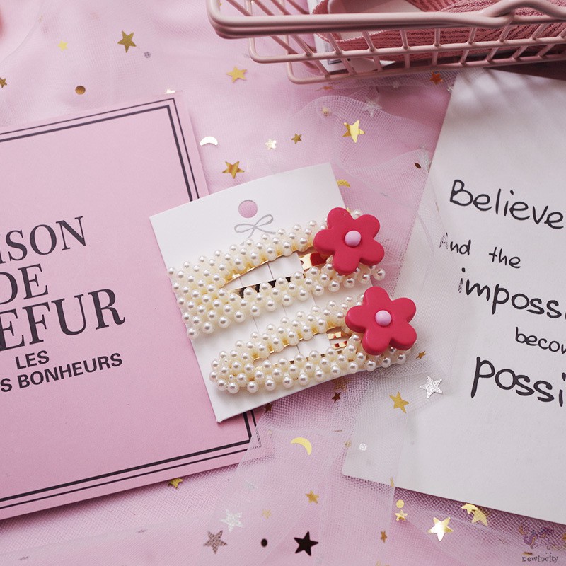 Set 2 Kẹp Tóc Đính Hoa Và Ngọc Trai Phong Cách Hàn Quốc