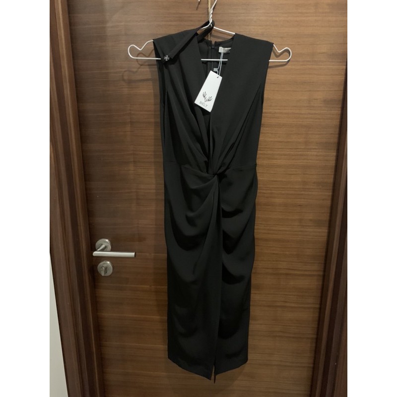 Đầm thiết kế Bely màu đen size S