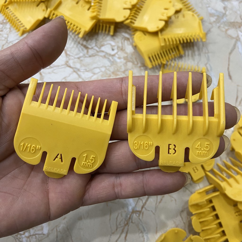 Bộ 2 cữ nhựa tông đơ màu giao ngẫu nhiên (vàng, tím)