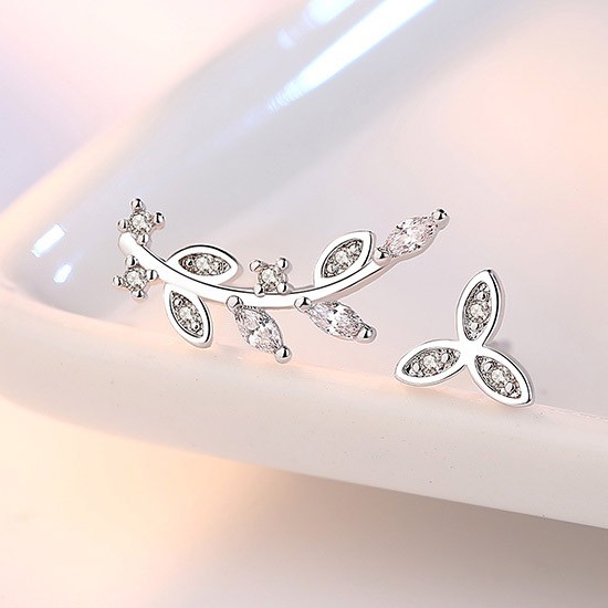 Bông tai / khuyên tai thời trang có hộp tặng kèm