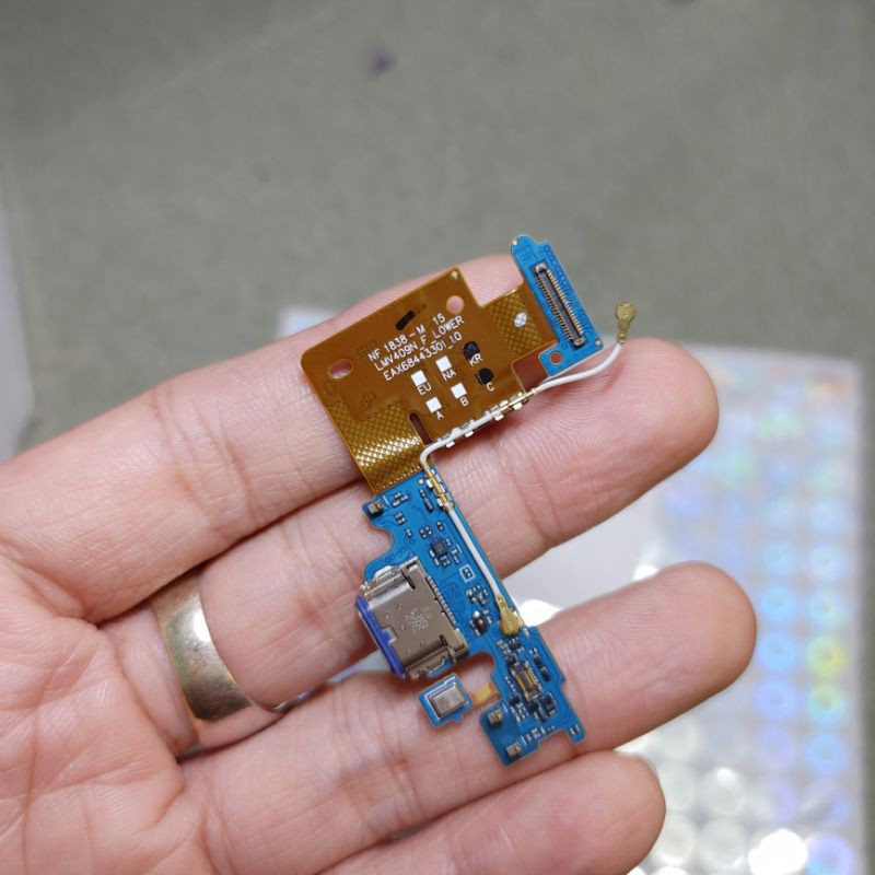 Mạch sạc LG V40 ThinQ