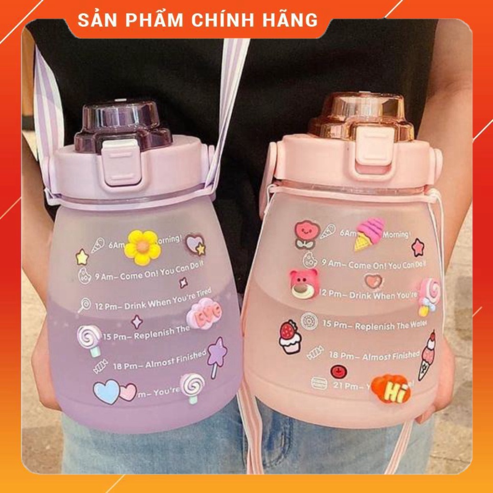 Bình Nước 1.3L Dễ Thương Có Vạch Báo Giờ Uống Nước Có Ống Hút AHM Mart
