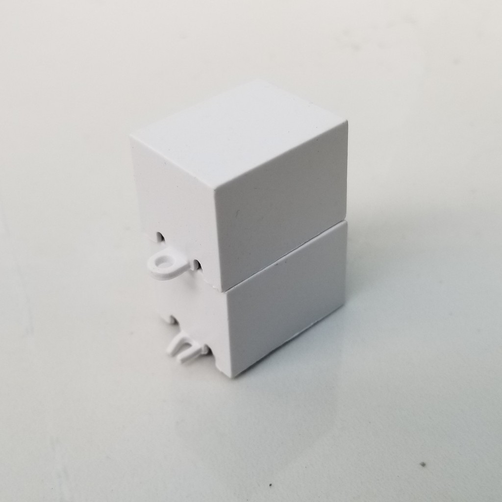 BOX NHỰA MINI 27*21*18mm KW5