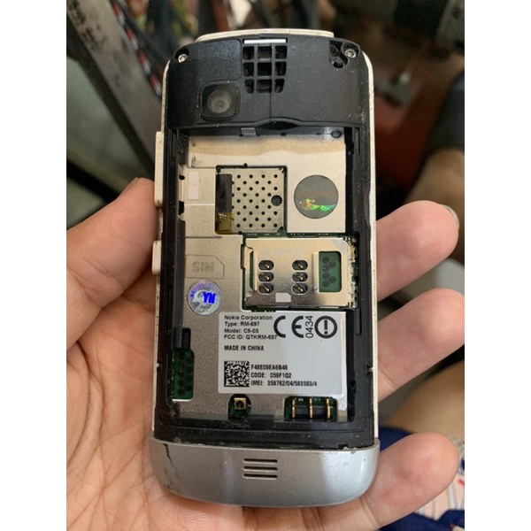 Bán xác nokia rm 697 hư màn hình