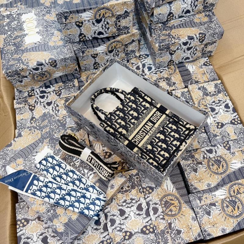 Túi đi ô thổ cẩm dáng đứng size  kèm dây đeo chéo + khăn + hộp hàng cao cấp