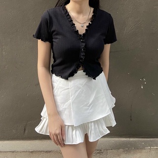 Áo Croptop Nút Ngực Viền Bèo