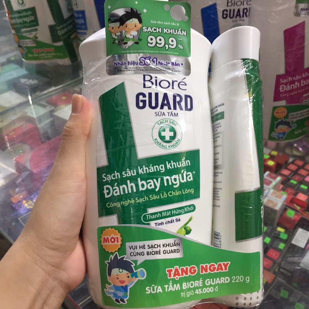 Sữa tắm biore 800g kháng khuẩn
