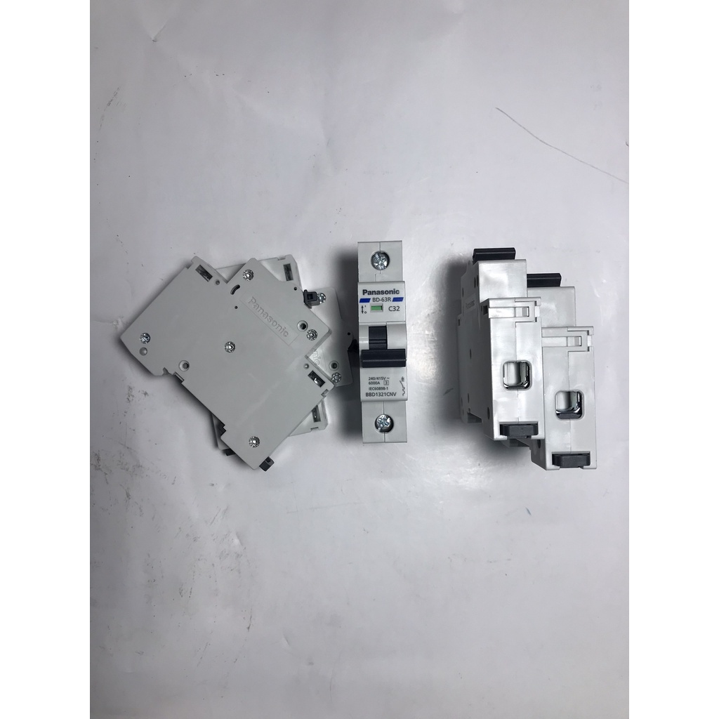 Át 1 cực 10,16,20,25,32,40,50,63A Panasonic