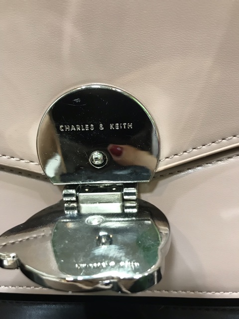 Túi CHARLES & KEITH , Tui C & K màu hồng nude