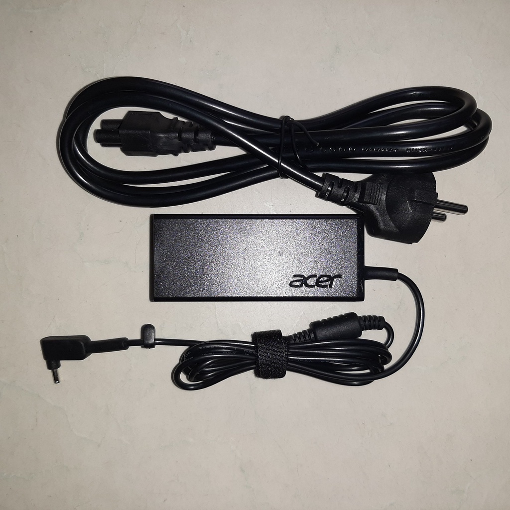 Sạc laptop acer Swift 3 Swift 5 Chromebook chân nhỏ 19V-2.37A Tặng kèm dây AC xịn