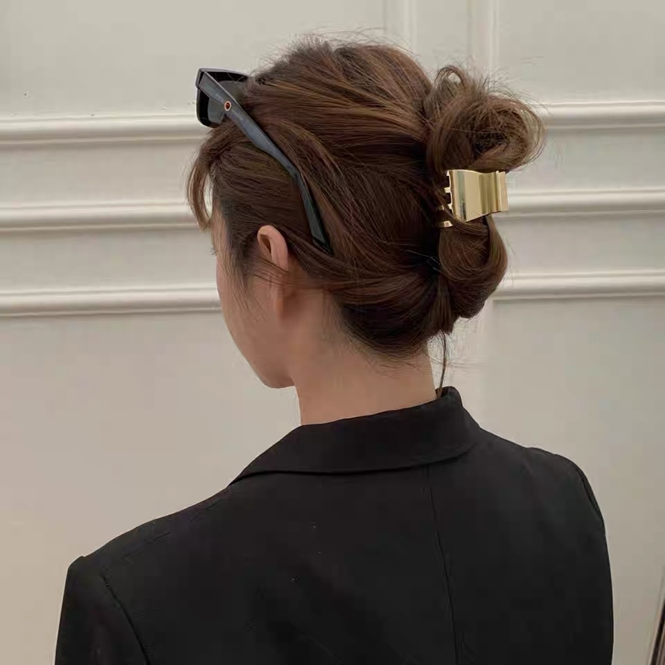 Kẹp Tóc Đuôi Ngựa Bằng Kim Loại Thiết Kế Nhỏ Nhắn Dễ Thương Thời Trang