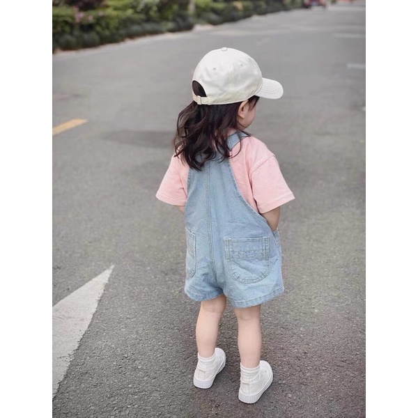 Yếm jean đùi cho bé kèm áo phông