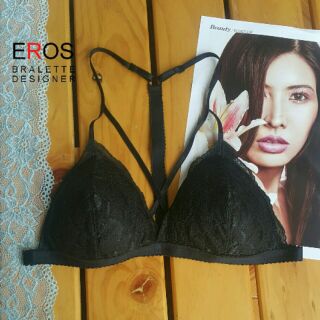 Áo lót bralette đen cài bên hông