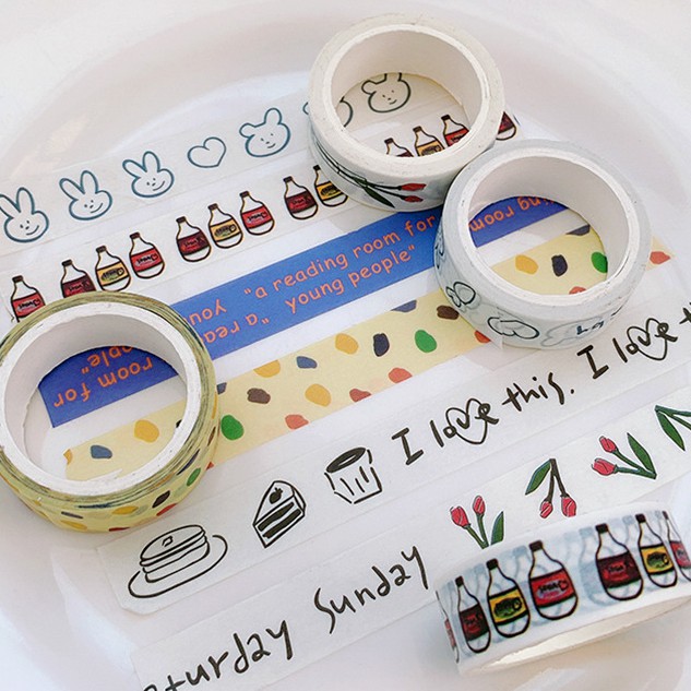 1 cuộn băng dính nhỏ (washi tape) trang trí sổ tay