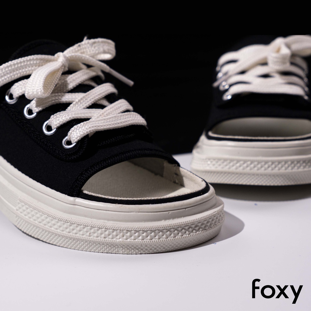 Giày Sục Nữ Thể Thao Giày Mules Nữ Hở Mũi Buộc Dây Màu Đen Đế Trắng Basic Foxy - FOM012