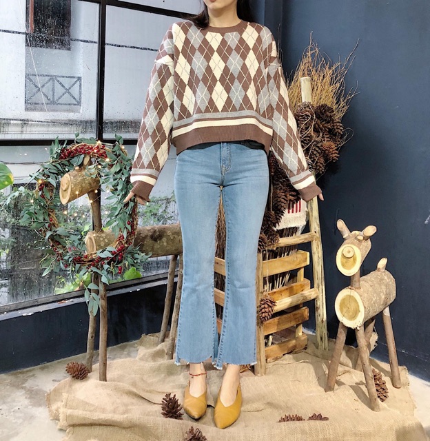 Quần loe ngố trơn lai lệch siêu xinh