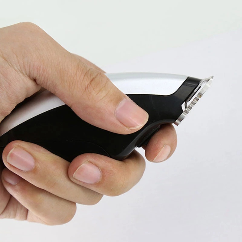 [Hàng mới về]  Tông đơ cắt tóc KEMEI-666 mini bằng thép không gỉ tạo kiểu khi cạo râu và cắt tóc cho nam tiện dụng【Texas053】