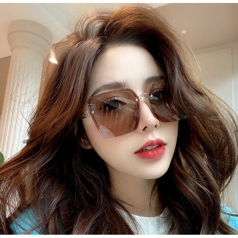 Kính Mát Gọng Vuông Cỡ Lớn Cống UV K8