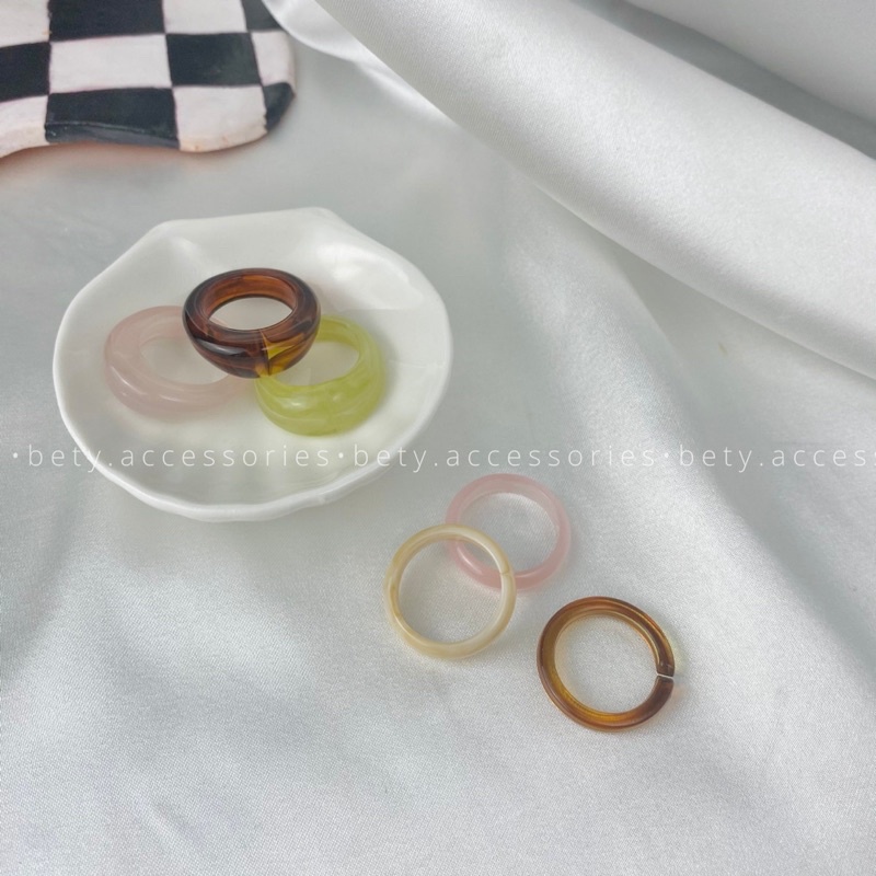 [Bigsize] Nhẫn nhựa resin freesize phong cách hàn quốc (Màu ngẫu nhiên)
