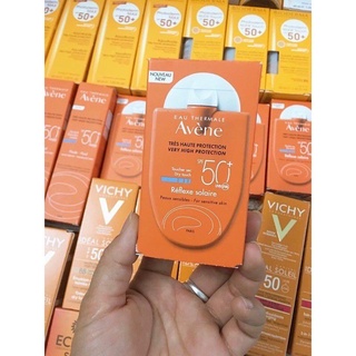 Sale 38% kem chống nắng avene sáng da kiềm dầu spf50+ 30ml