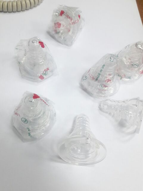 NÚM TI FANCY SILLCONE NIPPLE 36 CÁI