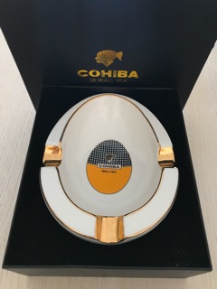 Gạt tàn cohiba