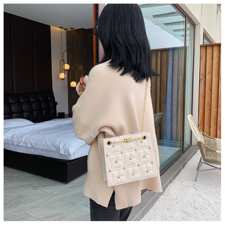 Túi xách đeo chéo vai thời trang dành cho bạn nữ