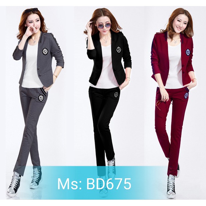Set nguyên bộ đồ viền cổ logo kèm áo trong