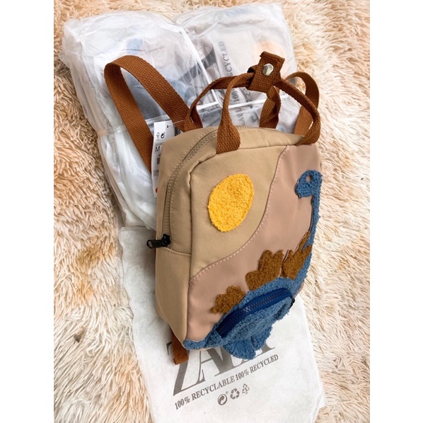 Balo khủng long bé trai